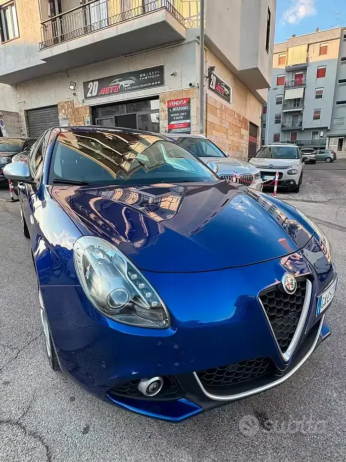 Usata Alfa Romeo Giulietta Super 120 CV (88 kW) 2020 Bluazzurro Utilitaria
