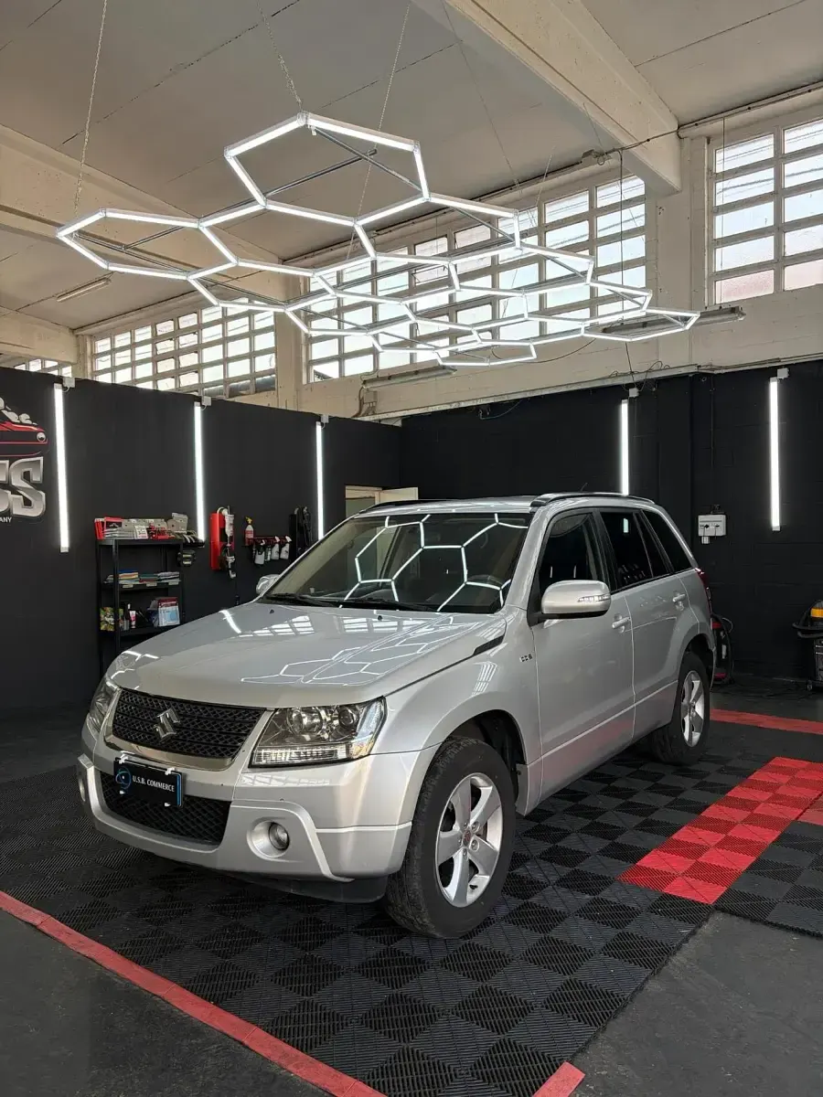 Usata Suzuki Grand Vitara 129 CV (94 kW) 2012 Argento SUV