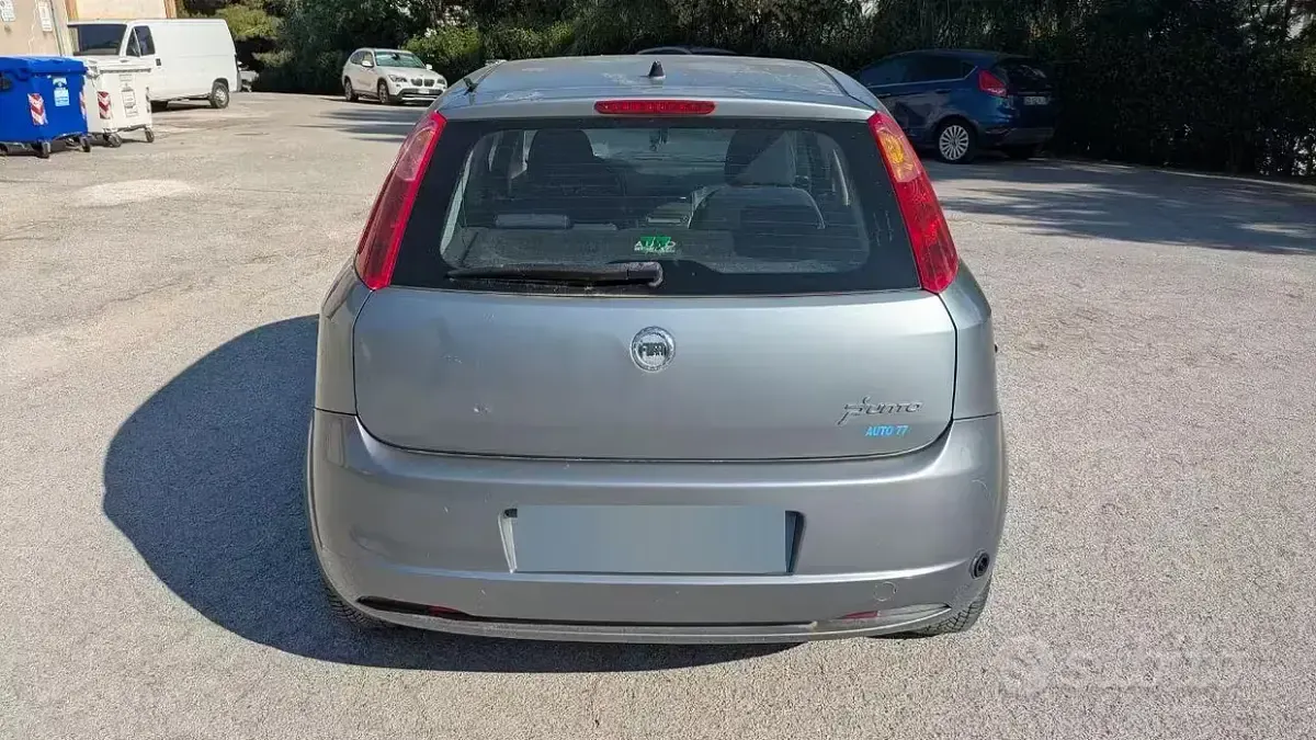 Usata Fiat Grande Punto 65 CV (47 kW) 2007 Grigio Utilitaria