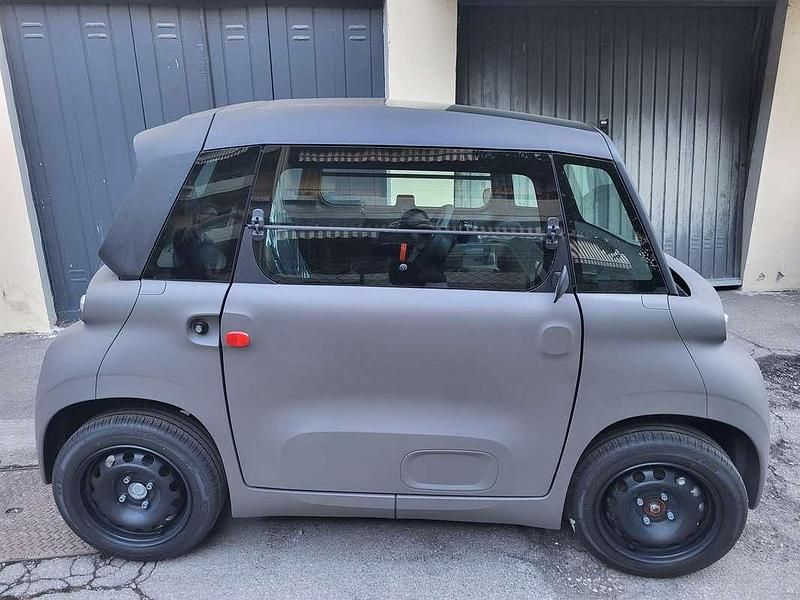 Nuova Citroën AMI 2025 Grigio