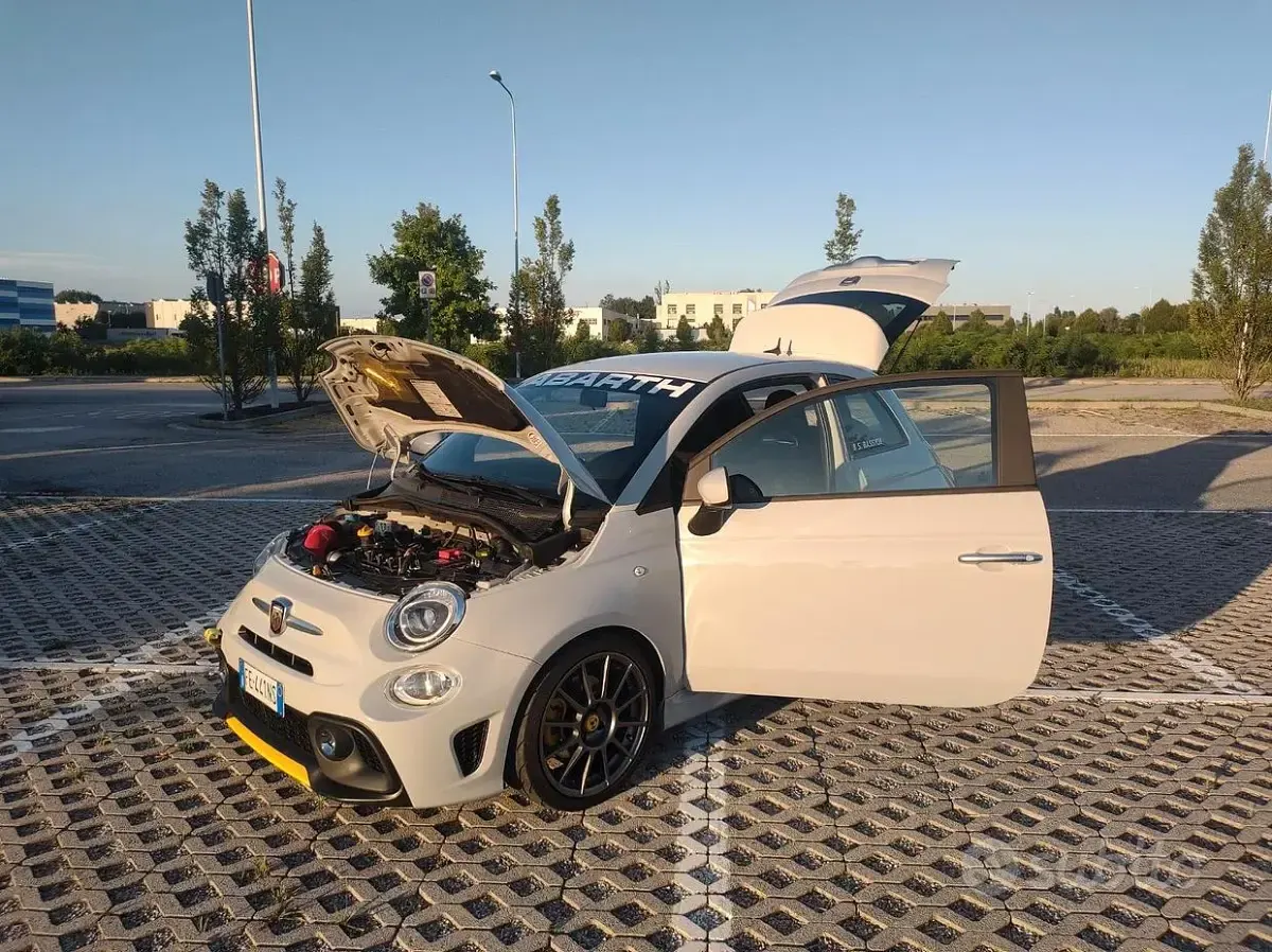 Usata Abarth 595 145 CV (106 kW) 2017 Grigio Berlina