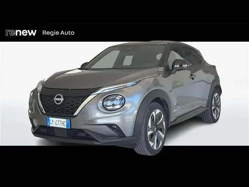 Usata Nissan Juke N-Connecta 143 CV (105 kW) 2025 Grigio chiaro SUV
