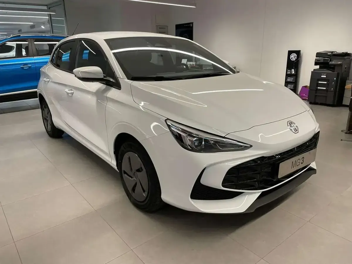 Nuova MG MG3 116 CV (85 kW) 2026 Dover white Utilitaria