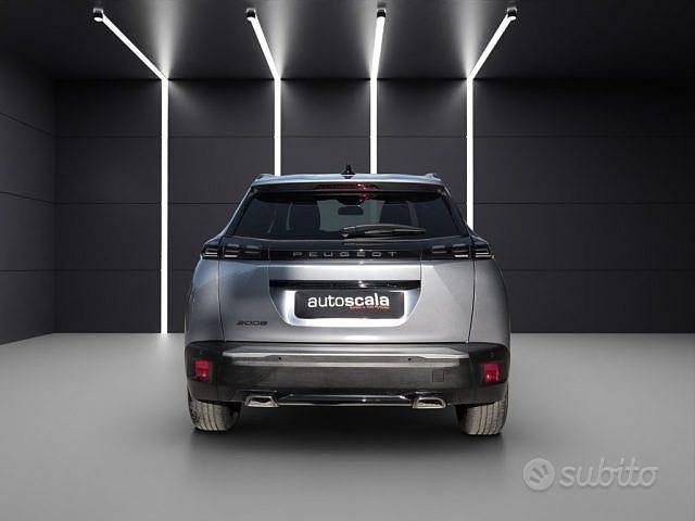 Usata Peugeot 2008 Allure 131 CV (96 kW) 2024 Grigio SUV