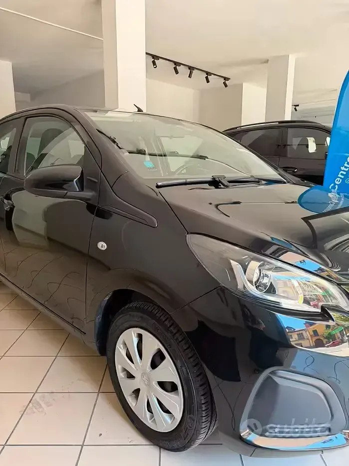 Usata Peugeot 108 Active 72 CV (52 kW) 2019 Nero Berlina