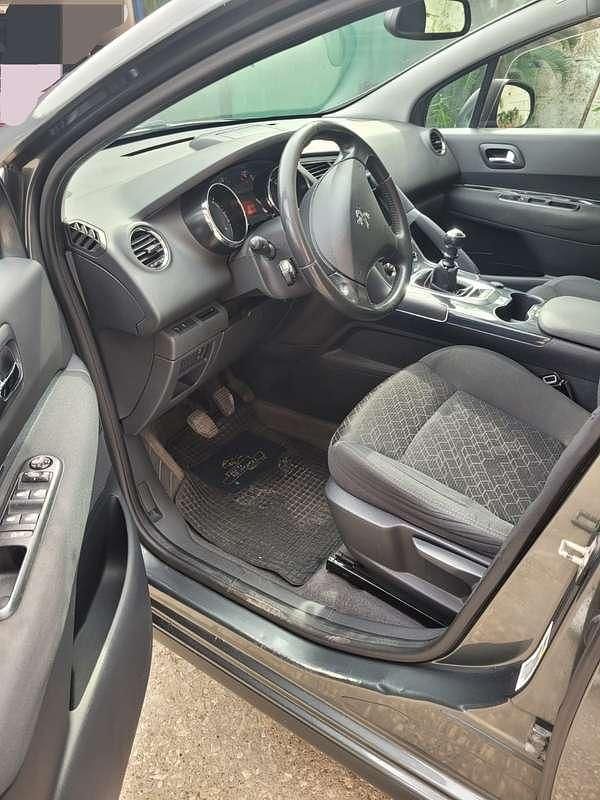 Usata Peugeot 3008 Premium 111 CV (81 kW) 2013 Monovolume