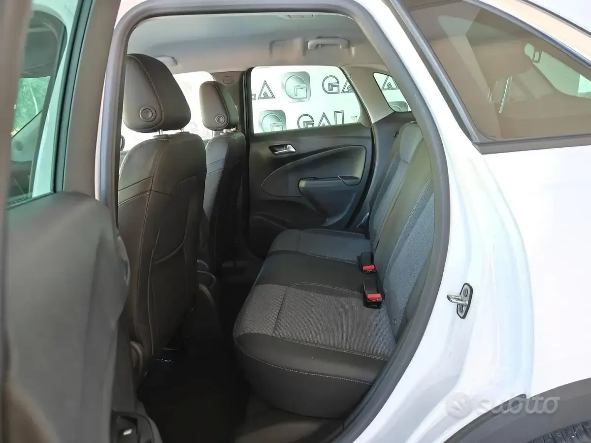 Usata Opel Crossland Elegance 2023 Bianco SUV