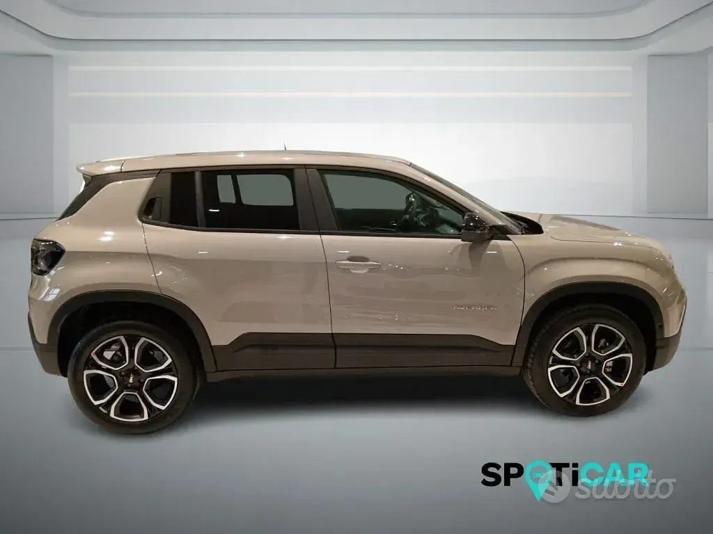 Nuova Jeep Avenger Summit 101 CV (74 kW) 2026 Grigio SUV