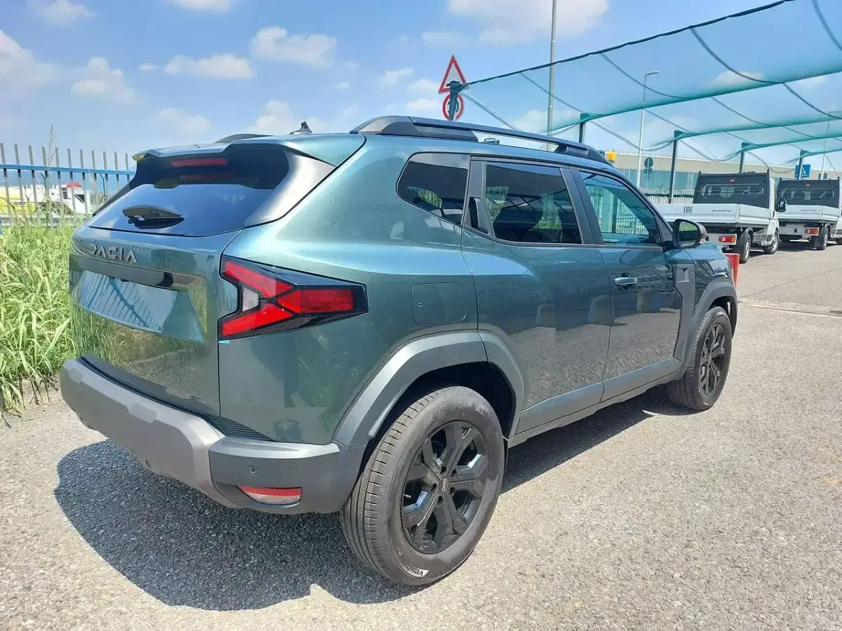 Nuova Dacia Duster Extreme 122 CV (89 kW) 2026 Verde oxide SUV