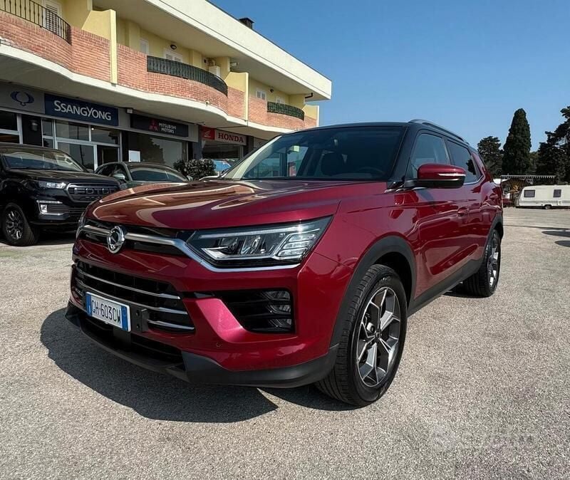 Rosso Usata 2022 Ssangyong Korando SUV | 22.500 € (Buon prezzo) - Immagine 1/4