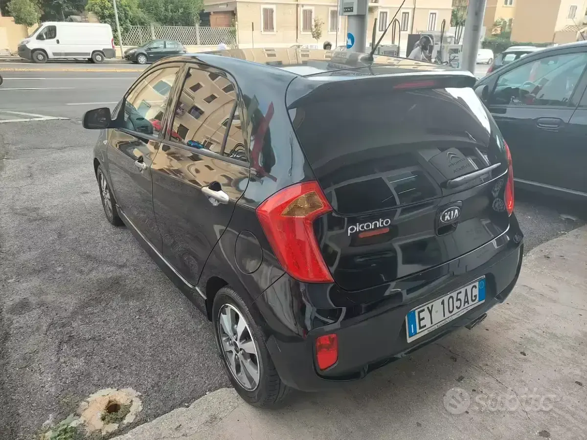 Usata Kia Picanto 69 CV (50 kW) 2015 Grigio Utilitaria