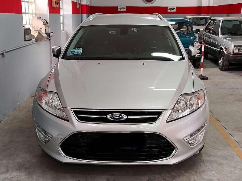 Usata Ford Mondeo Titanium 163 CV (119 kW) 2013 Argento Station wagon