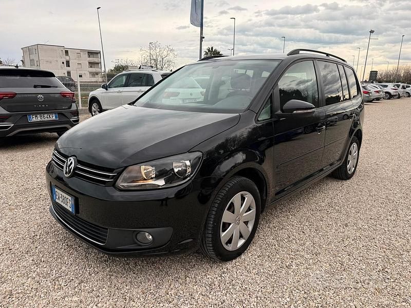 Usata VW Touran Highline 149 CV (109 kW) 2014 Nero Monovolume