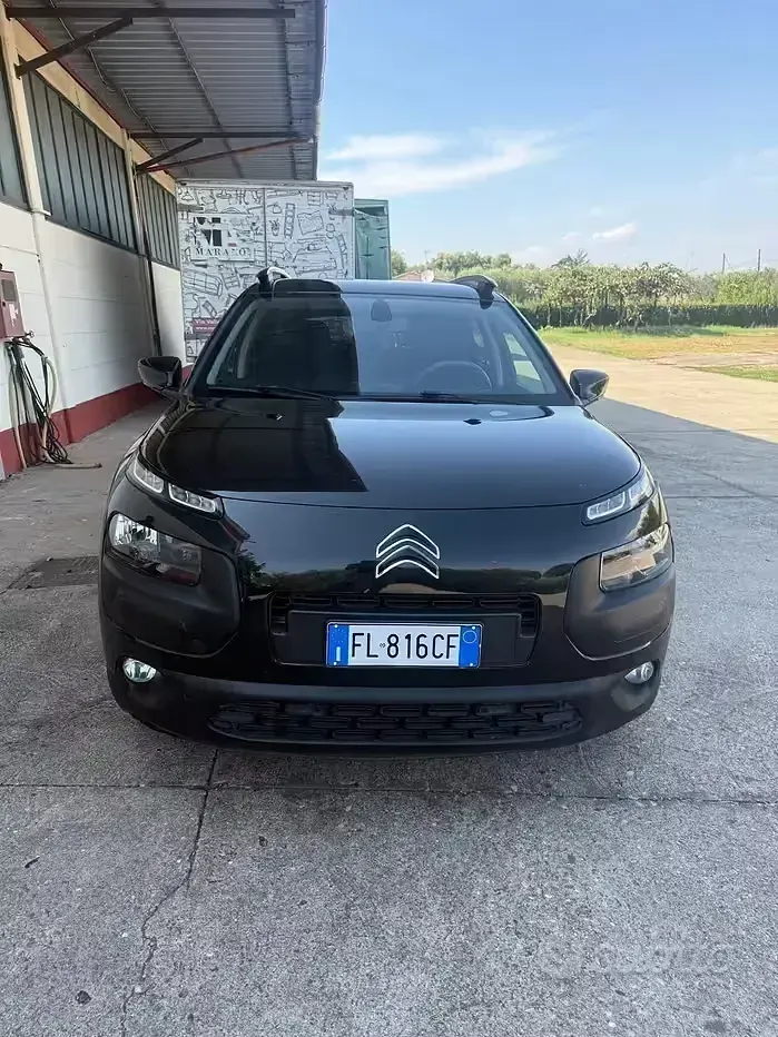 Usata Citroën C4 Feel 110 CV (80 kW) 2018 Nero Berlina
