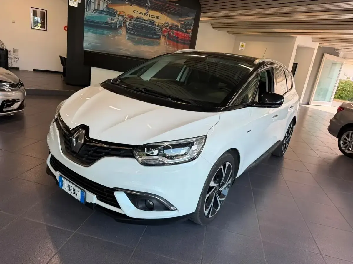 Usata Renault Grand Scénic IV Bose Edition 110 CV (80 kW) 2017 Bianco Monovolume