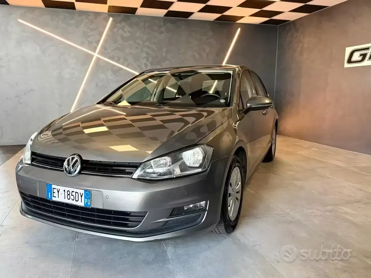 Usata VW Golf VII Trendline 85 CV (62 kW) 2015 Grigio Berlina