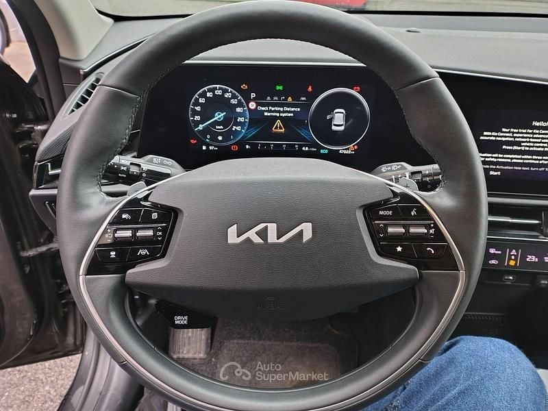 Usata Kia Niro 105 CV (77 kW) 2023 Gray SUV