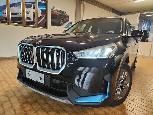 Usata BMW iX1 Efficient Dynamics 225 kW (306 CV) 2023 Nero SUV