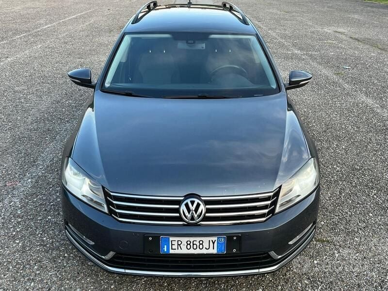 Usata VW Passat 140 CV (102 kW) 2013 Grigio Station wagon