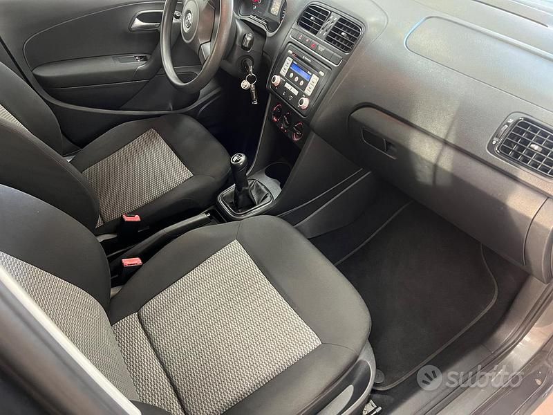 Occasion VW Polo Trendline 60 ch (44 kW) 2010 Gris Citadine