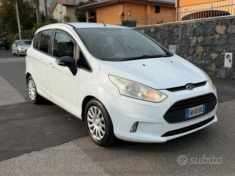 Usata Ford B-MAX 95 CV (69 kW) 2014 Bianco Monovolume