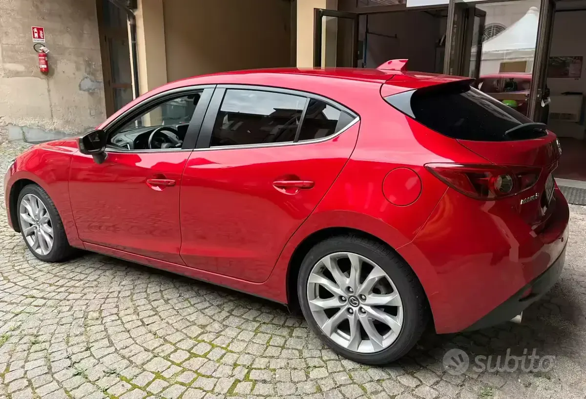 Usata Mazda 3 150 CV (110 kW) 2015 Rosso Berlina