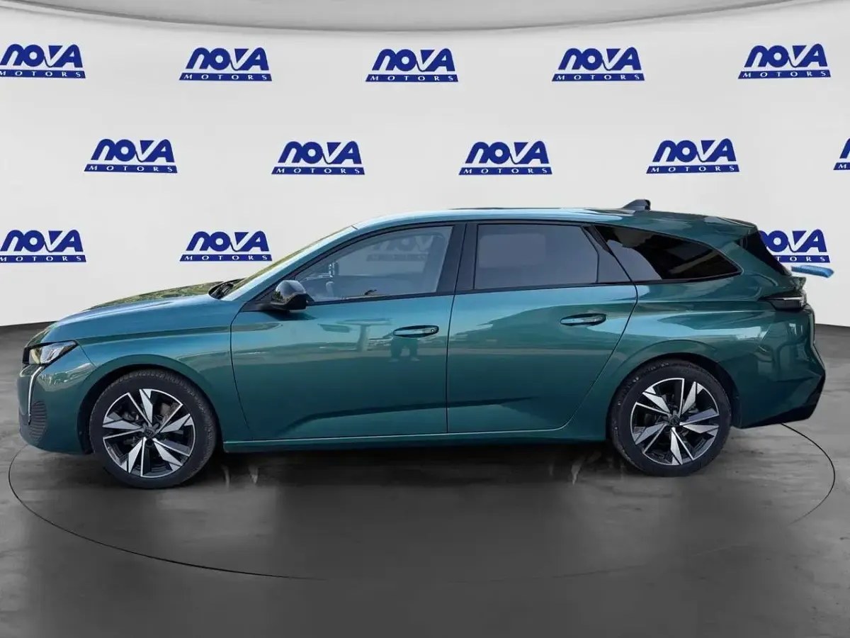 Usata Peugeot 308 SW Allure 131 CV (96 kW) 2023 Verde Station wagon