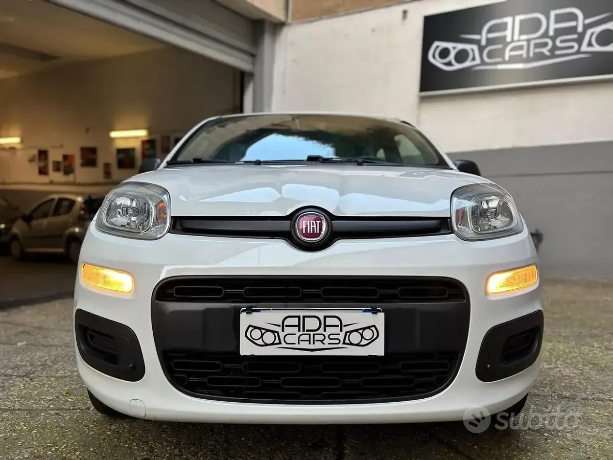 Usata Fiat Panda Lounge 69 CV (50 kW) 2020 Bianco Utilitaria