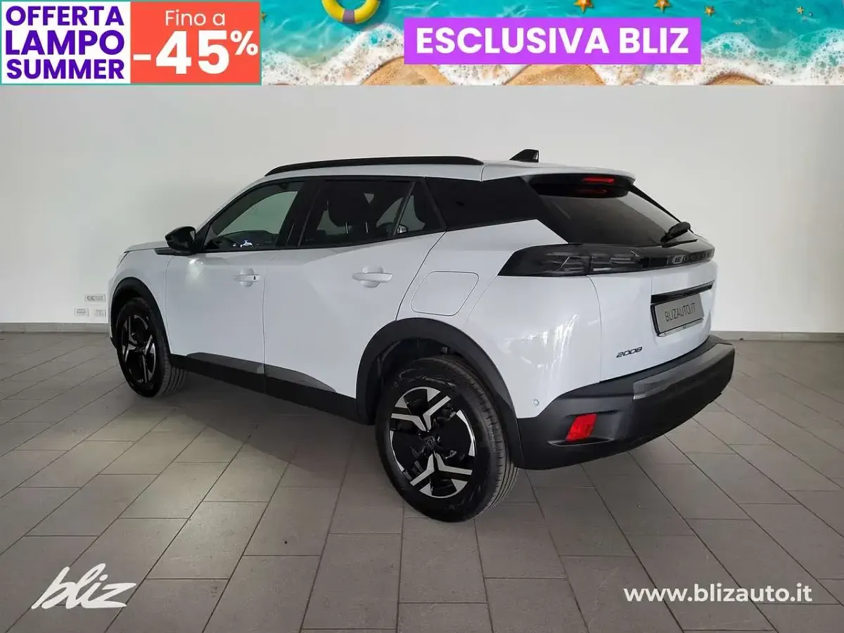 Nuova Peugeot 2008 Allure 101 CV (74 kW) 2026 Bianco okenite SUV
