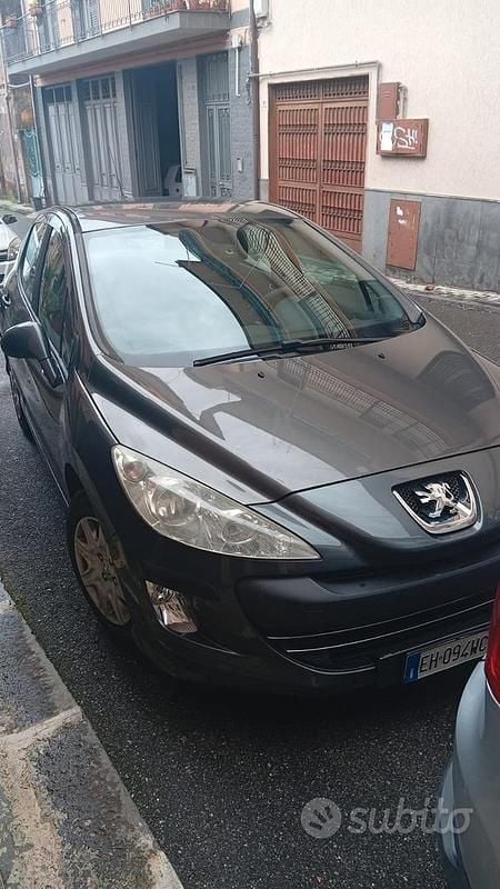 Usata Peugeot 308 115 CV (84 kW) 2012 Berlina