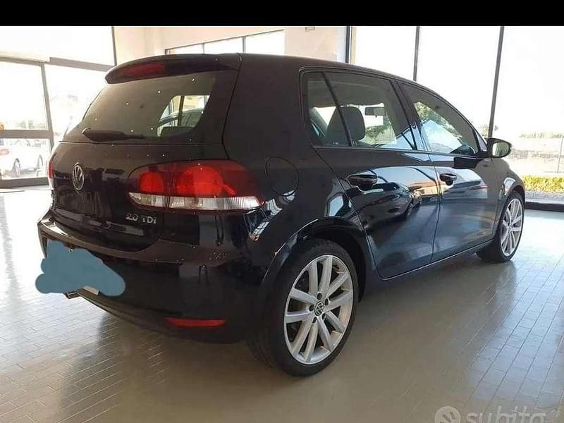 Nero Usata 2010 VW Golf VI Highline Tre volumi | 5000 € (Ottimo prezzo) - Immagine 1/4