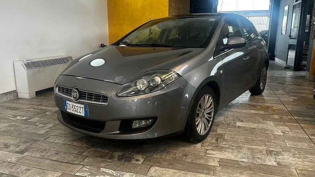 Usata Fiat Bravo Dynamic 105 CV (77 kW) 2011 Utilitaria
