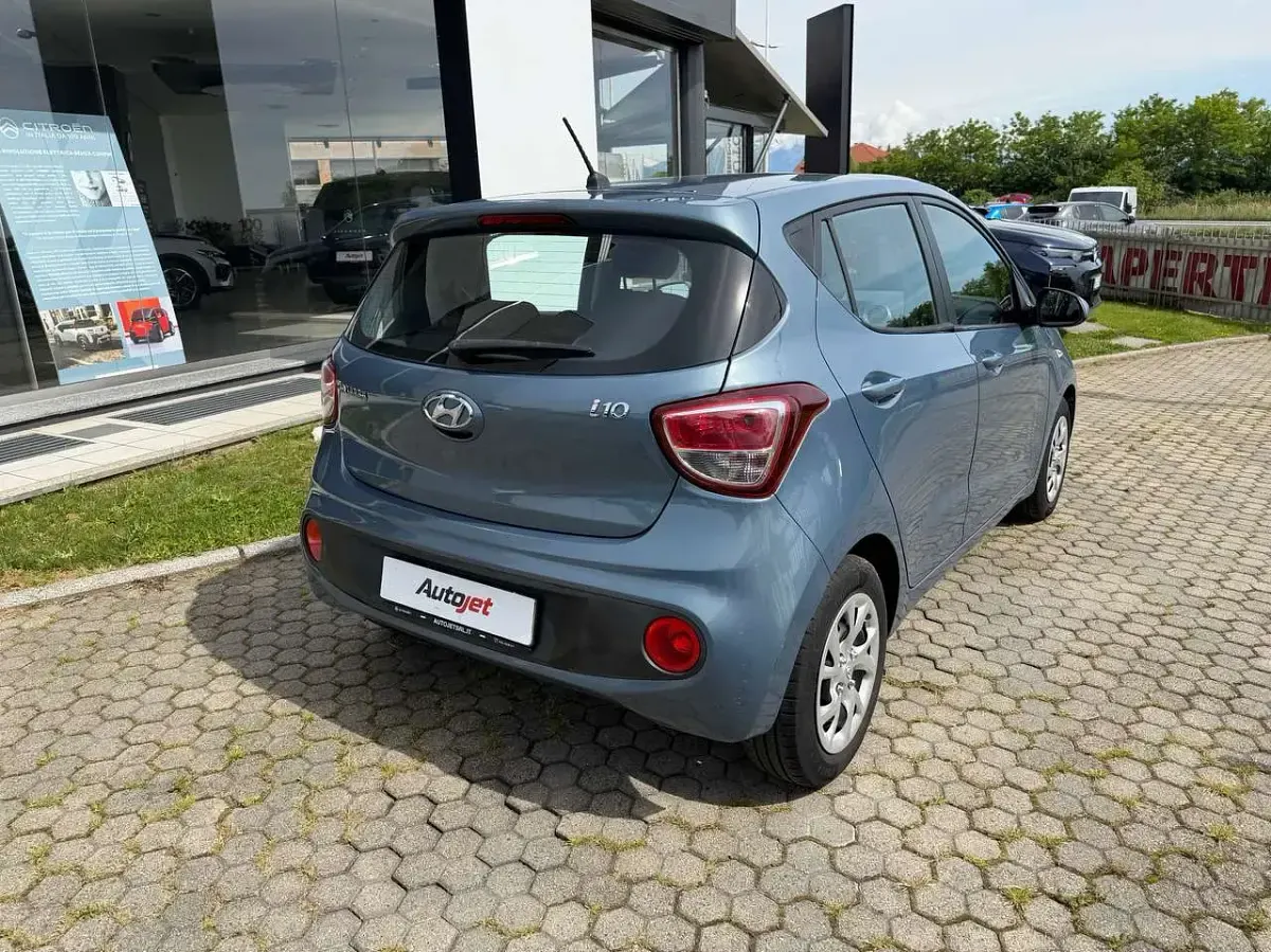Usata Hyundai i10 Comfort 67 CV (49 kW) 2017 Blu/azzurro Utilitaria