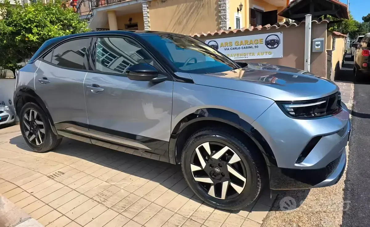Usata Opel Mokka 131 CV (96 kW) 2025 Grigio SUV