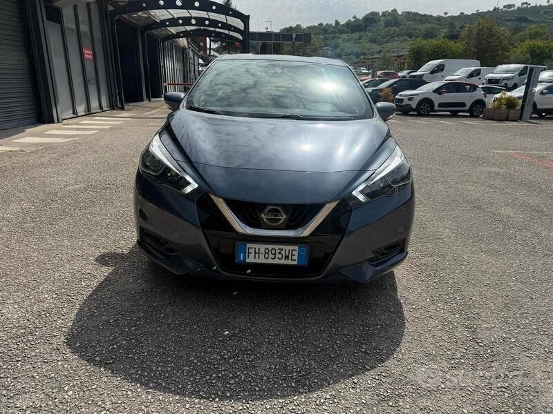 Grigio Usata 2017 Nissan Micra Acenta Due volumi | 9500 € (Buon prezzo) - Immagine 1/4