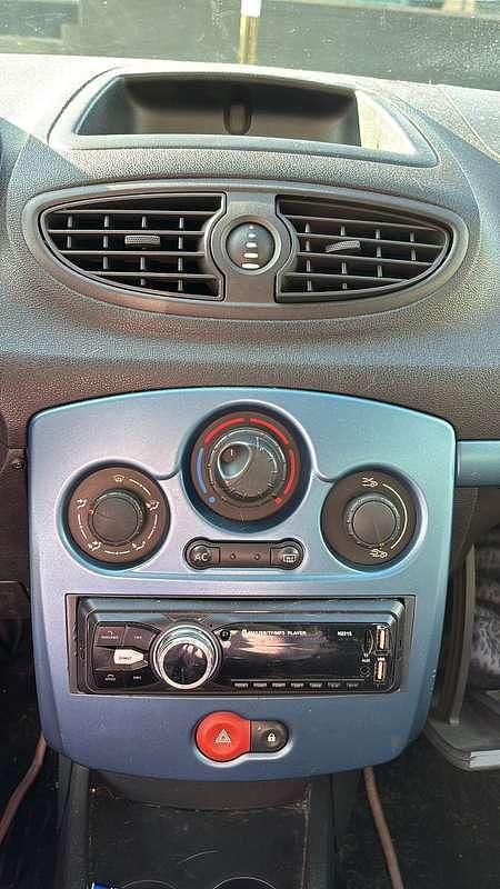Usata Renault Clio III 75 CV (55 kW) 2007 Berlina