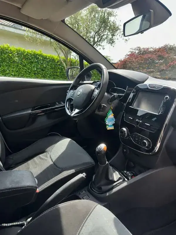 Usata Renault Clio IV 90 CV (66 kW) 2014 Bianco Berlina