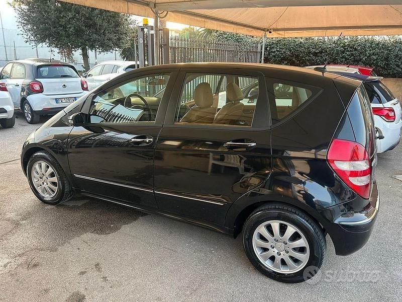 Usata Mercedes A180 Avantgarde 108 CV (79 kW) 2006 Nero Berlina