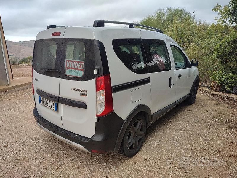Usata Dacia Dokker 90 CV (66 kW) 2018 Bianco Monovolume