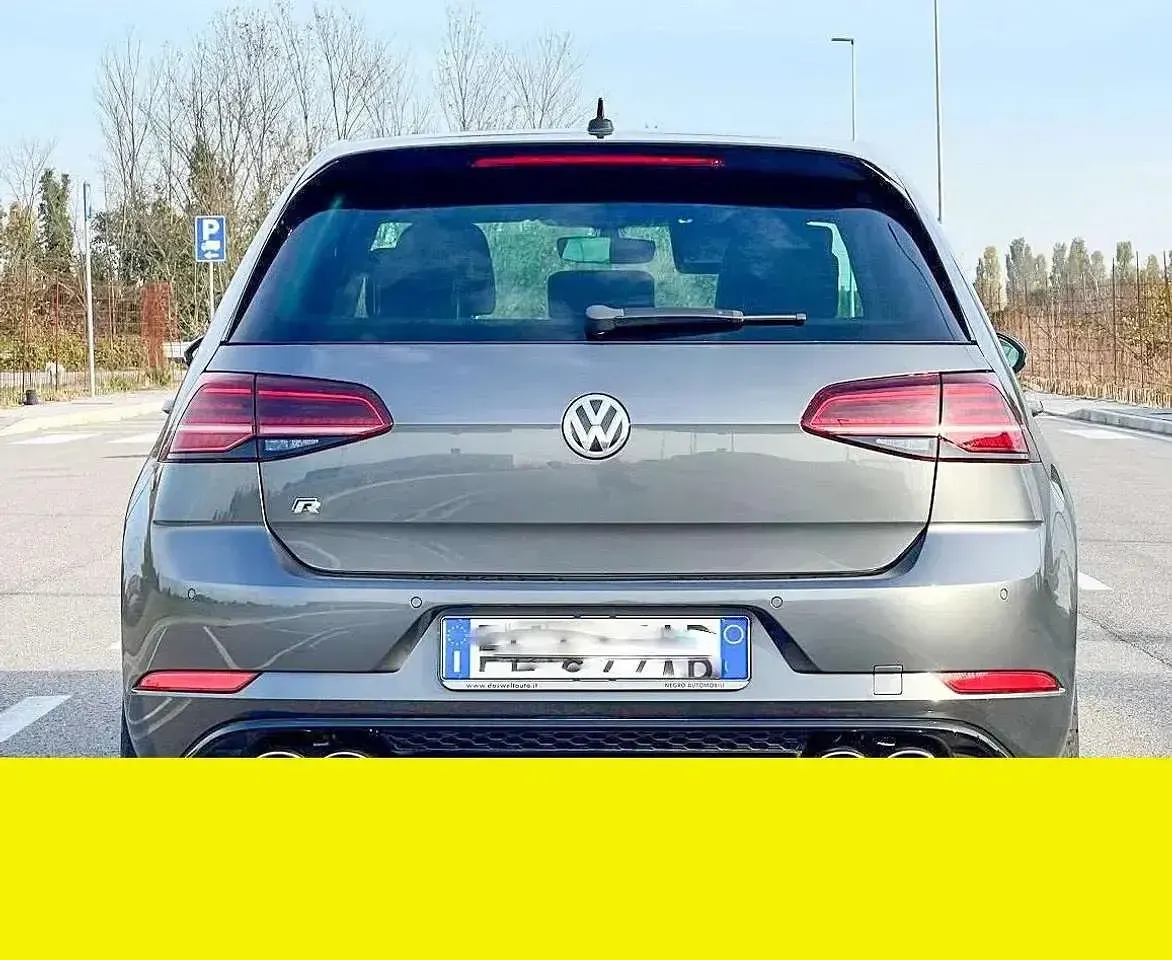 Usata VW Golf VII 310 CV (228 kW) 2017 Other Berlina