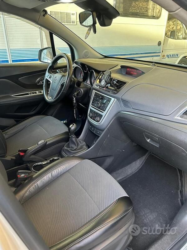 Usata Opel Mokka 131 CV (96 kW) 2014 Bianco SUV