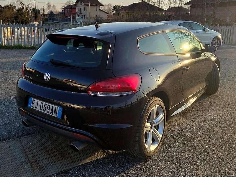 Begagnad VW Scirocco 160 HK (117 kW) 2011 Svart Sportkupé