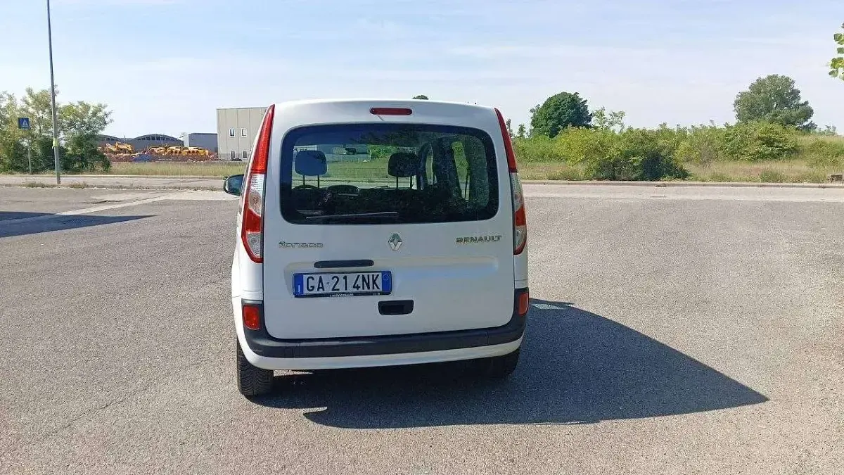 Usata Renault Kangoo Life 95 CV (69 kW) 2020 Bianco Monovolume