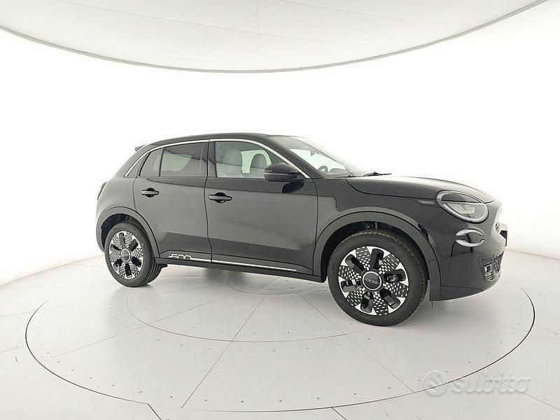 Nuova Fiat 600 La Prima 2025 Blu SUV