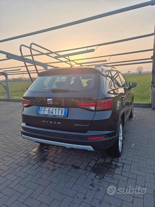 Usata Seat Ateca 115 CV (84 kW) 2016 Nero SUV