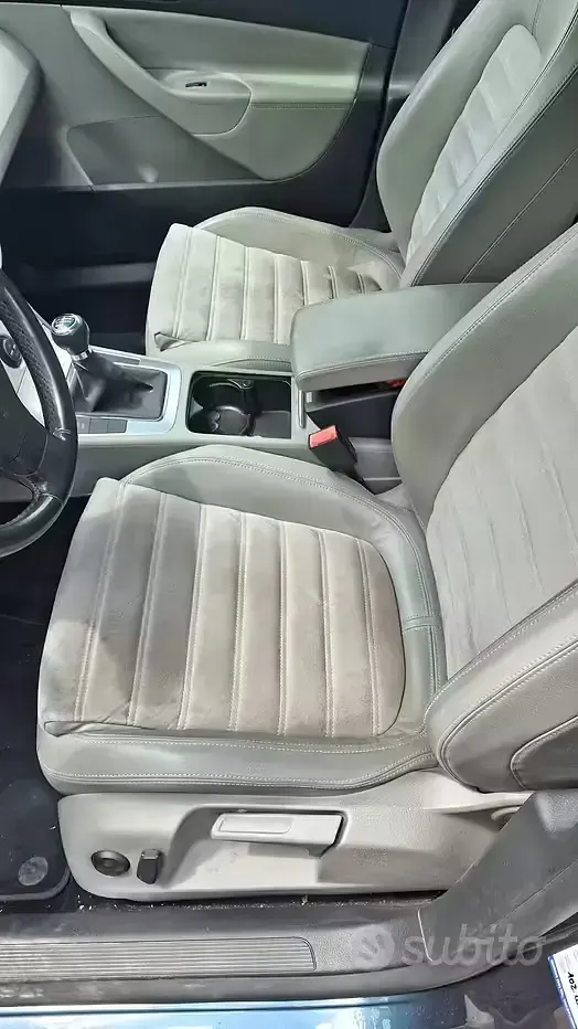 Usata VW Passat 140 CV (102 kW) 2008 Bluazzurro Station wagon