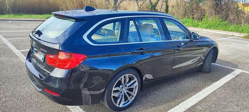 Usata BMW 320 Luxury Line 184 CV (135 kW) 2015 Station wagon