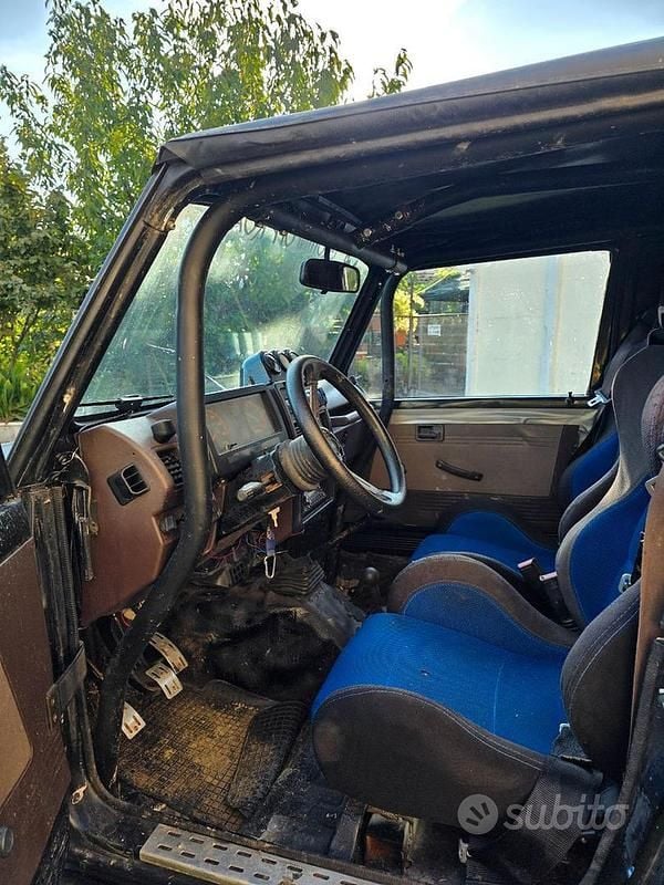 Nero Usata 1985 Suzuki Samurai SUV | 6000 € - Immagine 1/4