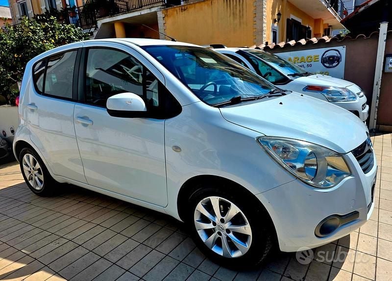 Usata Opel Agila 68 CV (50 kW) 2013 Bianco Utilitaria