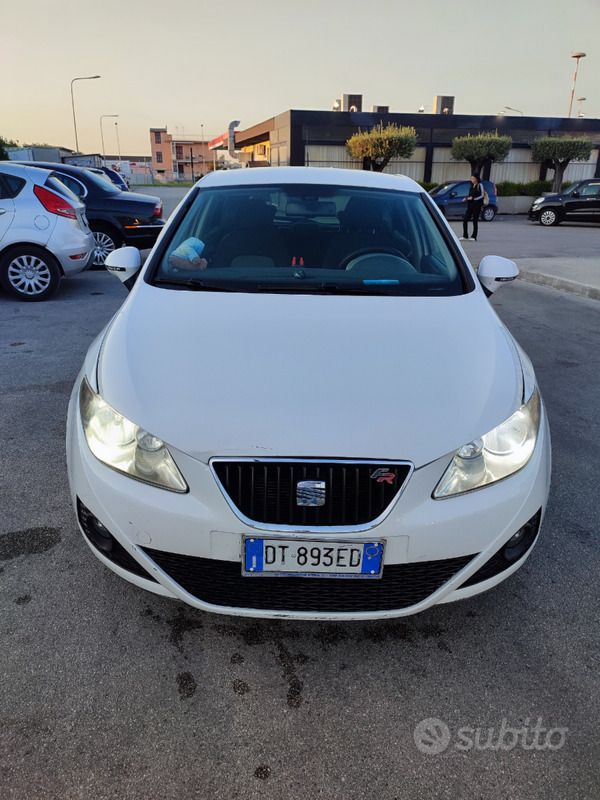 Bianco Usata 2010 Seat Ibiza Tre volumi | 2900 € - Immagine 1/4